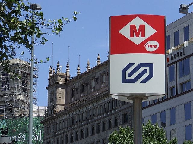 Transporte-em-barcelona-metro