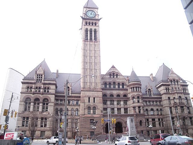 onde-ir-em-toronto-oldcityhall