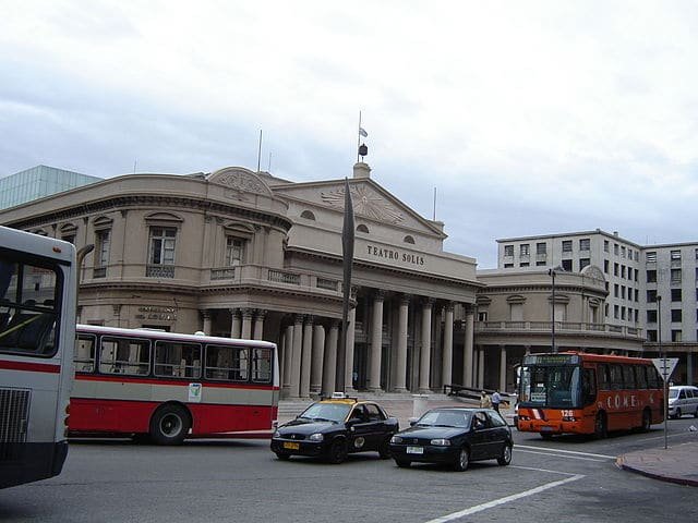 transporte-publico-em-montevideu-onibus